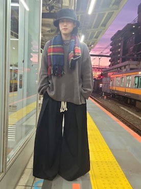 「アイテム（スラックス）」を使った、おしゅんさん（メンズ・170cm・20代）の秋コーディネート