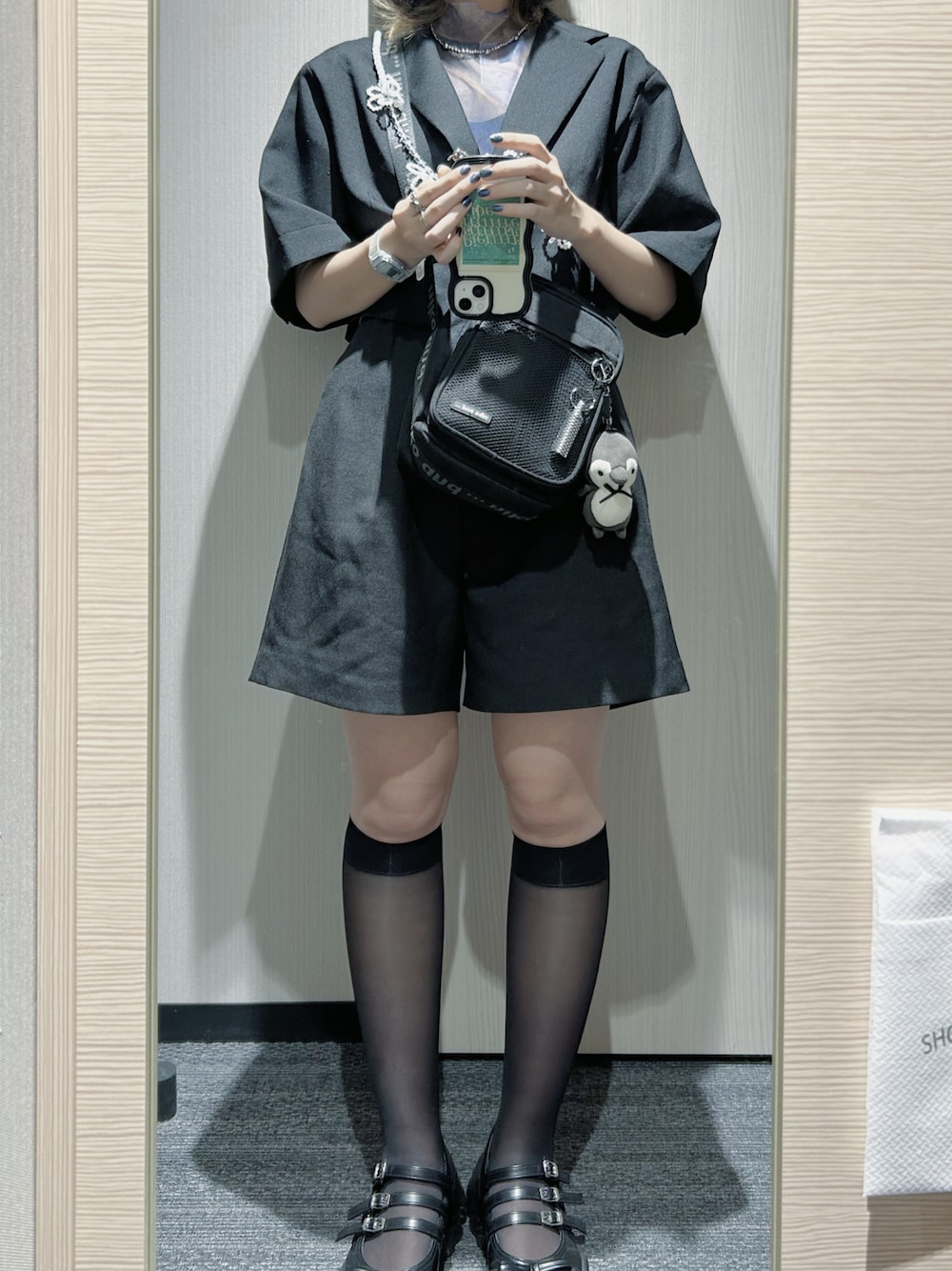 「凛として時雨、夏コーデ、骨格ナチュラル、ライブ、ライブコーデ、バレエシューズ、参戦服、マニッシュ、ジャケット、ジャケットスタイル、マイベストコーデ2024」｜「JEANASISのスタッズショートジャケット/129937（テーラードジャケット、ブラック系）」を使った、やもさん（骨格ナチュラル・レディース・154cm）の夏コーディネートの1枚目の写真
