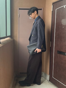 「アイテム（クラッチバッグ）」を使った、MKさん（メンズ・185cm）の秋コーディネート