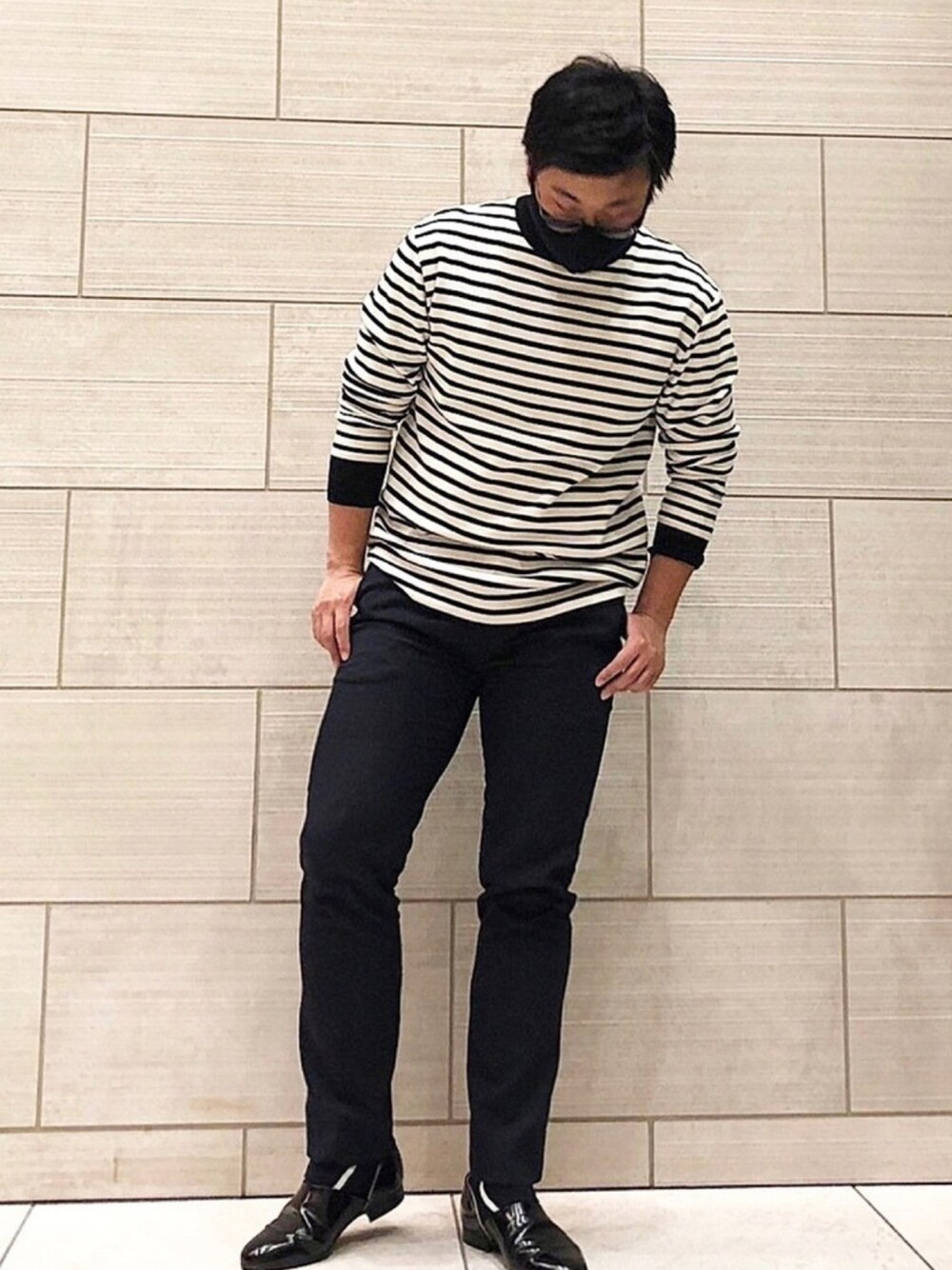 「休日スタイル、オトナカジュアル、ootd、きれいめカジュアル、夏コーデ、夏セールで買いました、ボーダー、韓国ファッション、メガネ男子、スラックス」｜「UNITED TOKYOのアイテム（Tシャツ/カットソー、ブラック系）」を使った、okapiさん（メンズ・170cm）の夏コーディネートの1枚目の写真