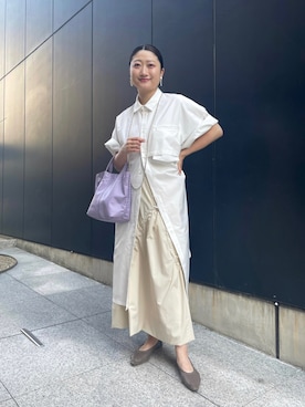 「コクーンスカート」｜「アイテム（シャツワンピース）」を使った、earのとみつかさん（レディース・158cm）の春コーディネート