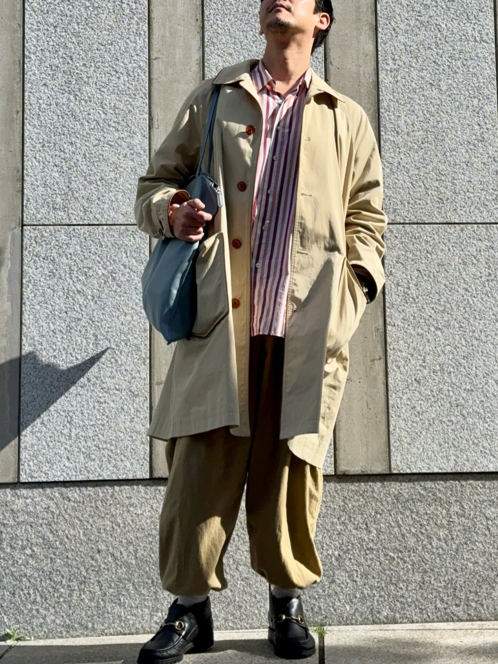 Acne Studiosのトレンチコートを使った人気ファッションコーディネート