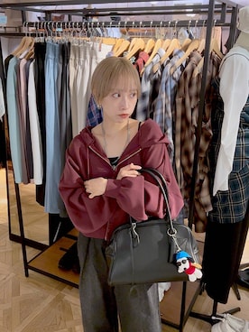 「アイテム（キーホルダー）」を使った、まいさん（レディース・154cm）の秋コーディネート