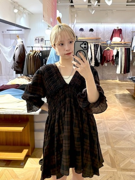 Kページ ステンレスデザインネックレス 136325を使ったショップスタッフ