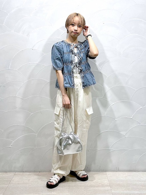 まい(LOWRYS FARM ルミネ横浜)｜LOWRYS FARMのTシャツ/カットソーを使ったコーディネート - WEAR