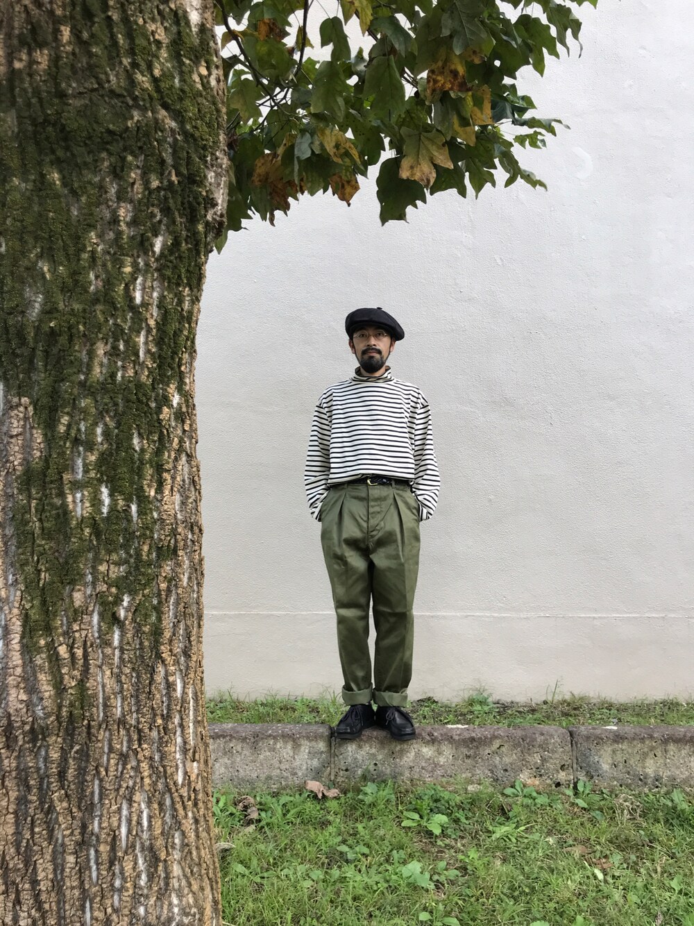 「NewYorkHat、Zparts、LECHOPPE、AWORK、smartclothingstore、supermarket、supermarketrelaxfit、relaxfit、clarks」｜「NEW YORK HATのアイテム（キャスケット、ブラック系）」を使った、【Khaki's】A田さん（メンズ・163cm）の秋コーディネートの1枚目の写真