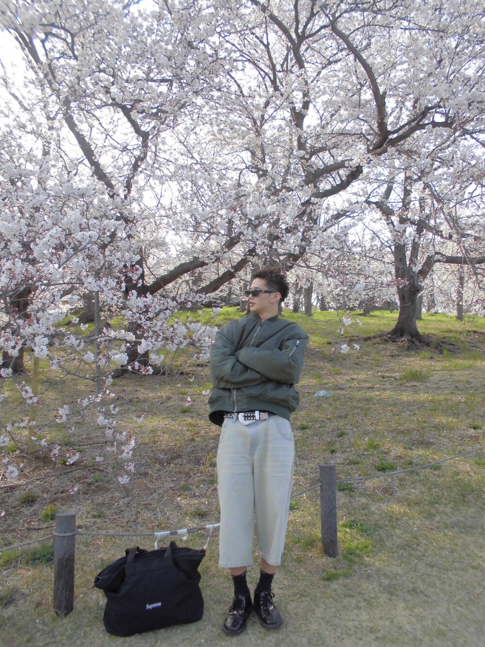 「春めき満開コーデ、ハーフパンツ、メンズコーデ、今日のコーデ」｜「Starting OverのVintage-like heavy nylon twill MA-1 blouson/ヴィンテージライク ヘビーナイロンツイル MA-1 ブルゾン 裏 キルティング（MA-1、グリーン系）」を使った、kaito_1138さん（メンズ・174cm）の春コーディネートの1枚目の写真