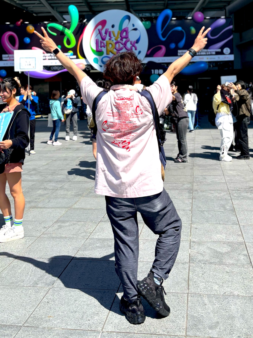 「しまむらのアイテム（デニムパンツ、グレー系）」を使った、カメさん（骨格ストレート・メンズ・165cm）の春コーディネートの1枚目の写真