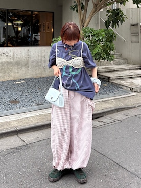 「CIAOPANIC（チャオパニック）のチェックバルーンイージーパンツ（Pants、ピンク系）」を使った、ひなのさん（レディース・159cm）の夏コーディネート