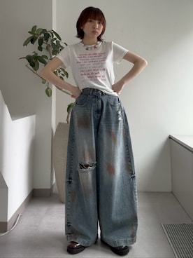 「CIAOPANIC（チャオパニック）のスプレー加工ダメージワイドデニムパンツ（その他パンツ、ブルー系）」を使った、ひなのさん（レディース・159cm）の春コーディネート