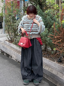 「CIAOPANIC（チャオパニック）の【cian denim/シアンデニム】切替スーパーワイドバルーンデニムパンツ（デニムパンツ、グレー系）」を使った、ひなのさん（レディース・159cm）の夏コーディネート