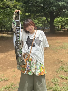 「CIAOPANIC（チャオパニック）のスターパッチワークTee（T Shirts、ホワイト系）」を使った、ひなのさん（レディース・159cm）の夏コーディネート