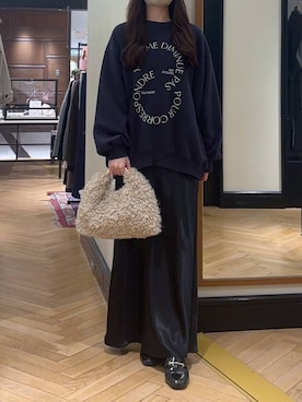 「おでかけ」｜「アイテム（スウェット）」を使った、ひぃ(588)さん（レディース・162cm）の秋コーディネート