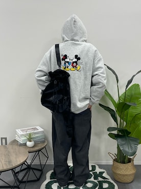 「アイテム（パーカー）」を使った、ゆいころさん（レディース・158cm）の秋コーディネート