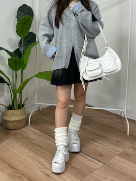 「アイテム（デニムスカート）」を使った、ゆいころさん（レディース・158cm）の秋コーディネート