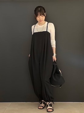 Curensologyのオールインワン・サロペットを使った人気ファッション