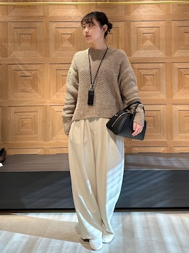 「Curensology（カレンソロジー）のCurensology(カレンソロジー)/ダブルクロスツータックパンツ（その他パンツ、ホワイト系）」を使った、miyaさん（レディース・162cm）の冬コーディネート