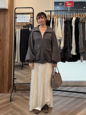 「アイテム（ブルゾン、グレー系）」を使った、つっきー🌙さん（レディース・156cm）の秋コーディネート