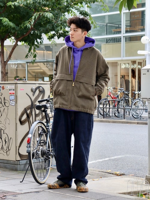 ★MAINBOOTH★Hideout Sweatshirt(BLACK)★正規品/韓国直送料込 一般販売] Sweatshirt 丸尾末広×MADARANINGEN [Black] | GALAXY