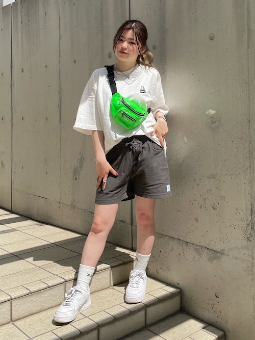 那須川梨々(X-girl Store)｜X-girlのボディバッグ/ウエスト