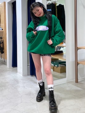 「x-girl_ootd」｜「アイテム（ワンピース/ドレス）」を使った、那須川梨々さん（レディース・152cm）の春コーディネート