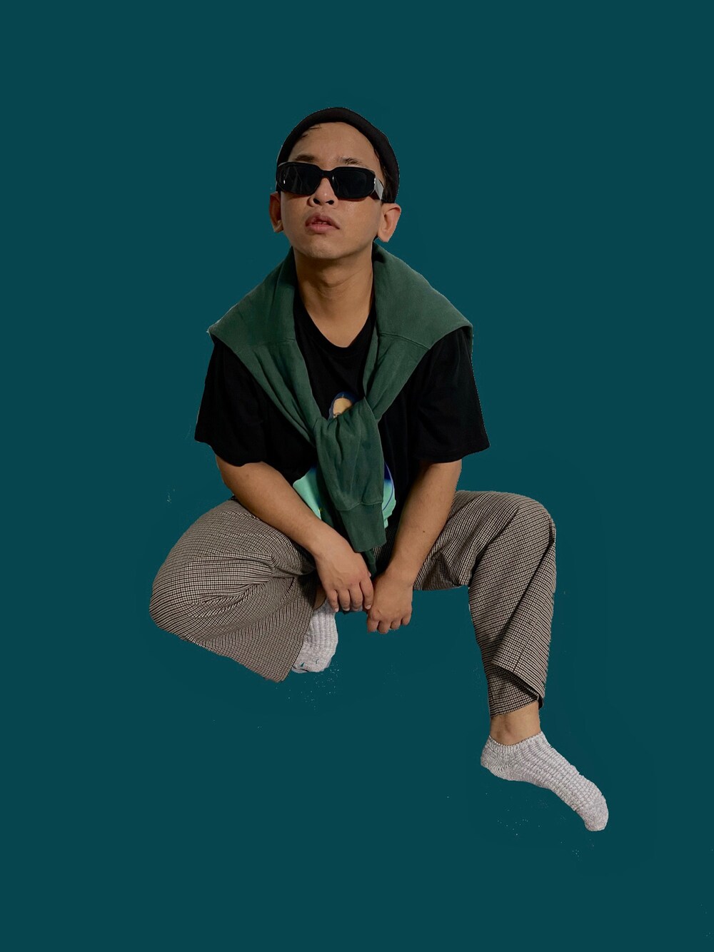「ootd、夏」｜「UNIQLOのアイテム（チノパンツ、グリーン系）」を使った、Ming さん（メンズ・165cm）の春コーディネートの1枚目の写真