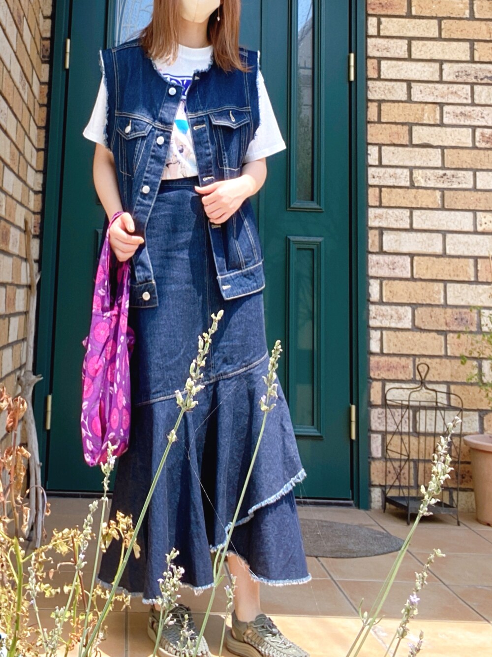 「vis-`a-visのベスト（ベスト、ブルー系）」を使った、moepさん（レディース・154cm）の夏コーディネートの1枚目の写真