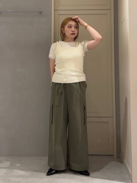 「LOWRYS FARM（ローリーズファーム）のフリルニットタンク 638448（タンクトップ、ホワイト系）」を使った、サヤカさん（レディース・155cm）の春コーディネート