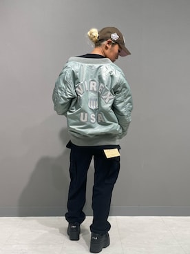 「リバーシブル」｜「アイテム（カーゴパンツ）」を使った、RAMUさん（レディース・164cm）の秋コーディネート