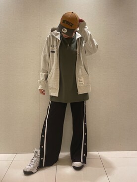 「ストリート女子」｜「アイテム（キャップ）」を使った、RAMUさん（レディース・164cm）の秋コーディネート