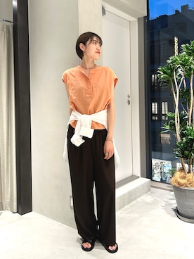 「URBAN RESEARCH DOORS（アーバンリサーチドアーズ）の『接触冷感』ソフトオックスイージーパンツ（その他パンツ、ブラウン系）」を使った、makoさん（レディース・175cm）の夏コーディネート