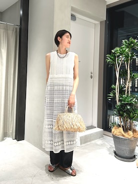 「URBAN RESEARCH DOORS（アーバンリサーチドアーズ）の総レースノースリーブワンピース（ワンピース、ホワイト系）」を使った、makoさん（レディース・175cm）の夏コーディネート