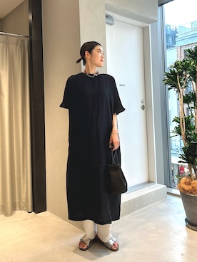 「かぐれ（カグレ）の『2サイズ展開』リネンフリルスリーブワンピース（ワンピース、ブラック系）」を使った、makoさん（レディース・175cm）の夏コーディネート