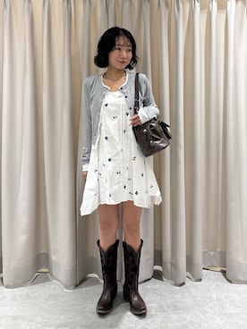 「FREE'S MART（フリーズマート）の◆レイヤード風カットソーカーディガン（Tシャツ/カットソー、グレー系）」を使った、REINAさん（レディース・162cm）の春コーディネート