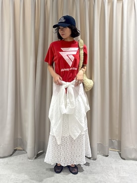 「FREE'S MART（フリーズマート）のＭｉｄｗａｙ　Ａｉｒｌｉｎｅｓ　Ｔｓｈｉｒｔｓ（Tシャツ/カットソー、レッド系）」を使った、REINAさん（レディース・162cm）の春コーディネート