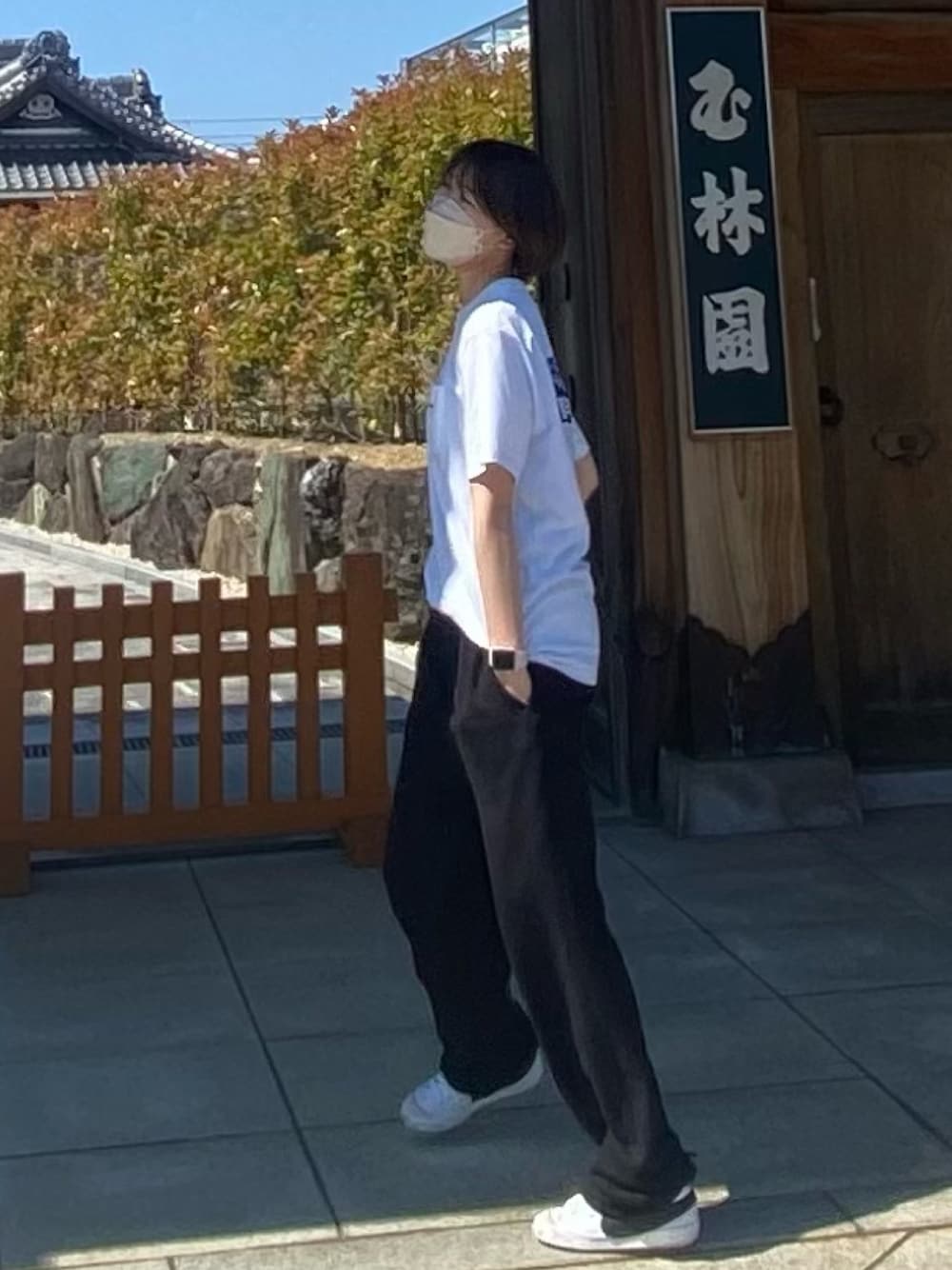「和歌山、友達」｜「NIKEのナイキ ブレーザー MID '77 ジャンボ メンズシューズ / Nike Blazer Mid '77 Jumbo Men's Shoes　＜24-30cm 展開＞（スニーカー、ホワイト系）」を使った、涼葉さん（レディース・173cm）の夏コーディネートの1枚目の写真