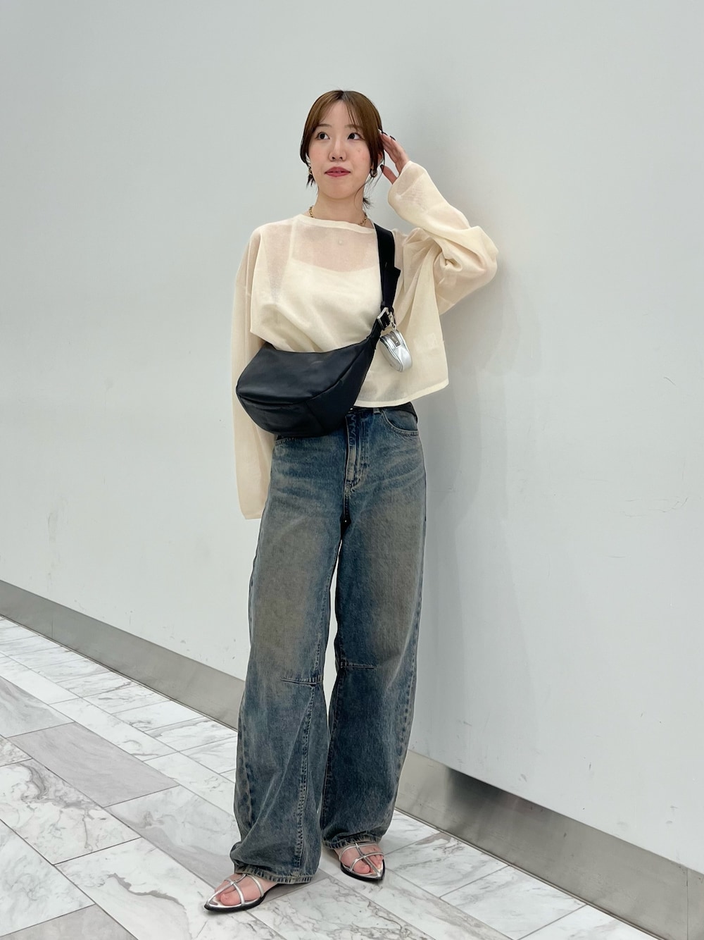 レマージュ CAPRICIEUX LE'MAGE Tストラップフラットサンダル