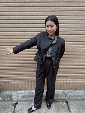 「GU（ジーユー）のアイテム（スラックス、ブラック系）」を使った、shiuan920さん（レディース）の冬コーディネート
