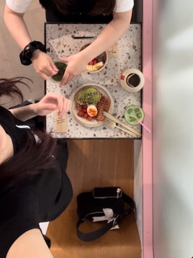 「アイテム（チャーム）」を使った、☆さん（レディース・162cm）の秋コーディネート