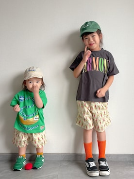 「BREEZE（ブリーズ）の【WEB限定】ネオンロゴ半袖Tシャツ（Tシャツ/カットソー、グレー系）」を使った、ふうさん（キッズ・110cm）の夏コーディネート