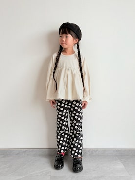 「BREEZE（ブリーズ）のペプラムロンT（Tシャツ/カットソー、ホワイト系）」を使った、ふうさん（キッズ・120cm）の秋コーディネート