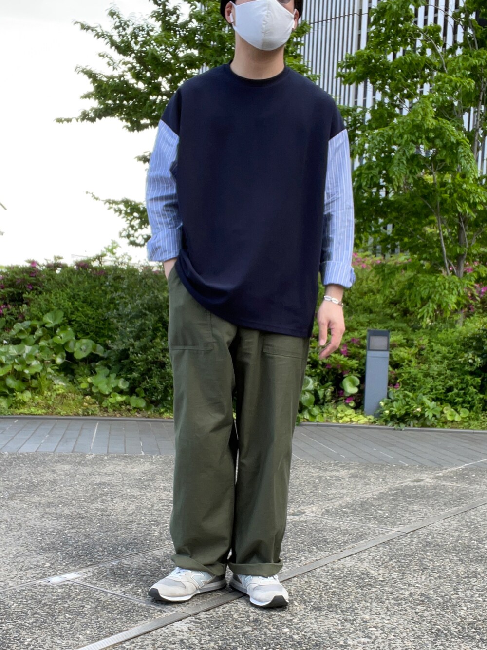 「休日スタイル、シンプル、お洒落さんとつながりたい、春コーデ、いいね、save、フォローお願いします🤑、スニーカー」｜「EN ROUTEの＜EN ROUTE（アンルート）＞ ミラノリブ x ストライプ クルーネック（Tシャツ/カットソー、ブルー系）」を使った、TAKUMIXさん（メンズ・170cm）の春コーディネートの1枚目の写真