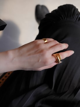「ピンキーリング」｜ISOLATION JEWELRYさん（レディース・159cm）の冬コーディネート