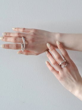 「手元」｜ISOLATION JEWELRYさん（レディース・159cm）の夏コーディネート