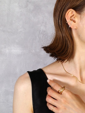 「アイテム（イヤーカフ）」を使った、ISOLATION JEWELRYさん（レディース・159cm）の夏コーディネート