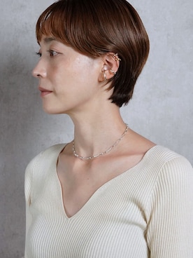 「アイテム（イヤーカフ）」を使った、ISOLATION JEWELRYさん（レディース・159cm）の秋コーディネート