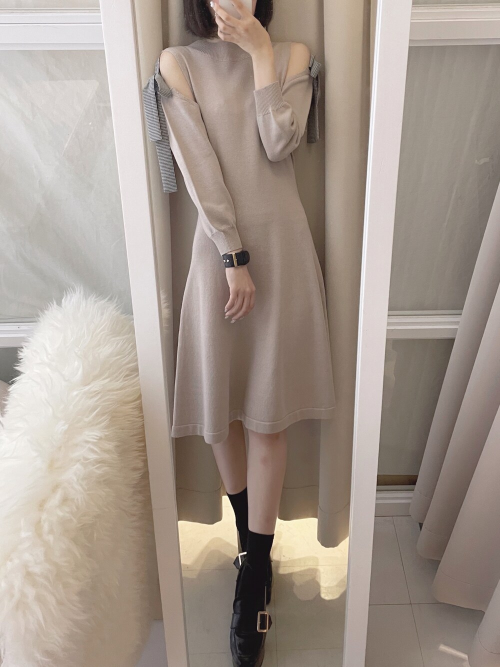 「秋のコーデ、休日スタイル、今日のコーデ、ootd、ラクチンコーデ、大人ガーリー、秋色、オトナ女子、くすみカラー、くすみピンク、ニットワンピース、ワンピース、ワンピーススタイル、ガーリー、titty&Co.」｜「TITTY&CO.のチェックリボンニットワンピース（ワンピース、ピンク系）」を使った、𝒩𝒶𝓃𝒶🐈さん（レディース・158cm）の秋コーディネートの1枚目の写真