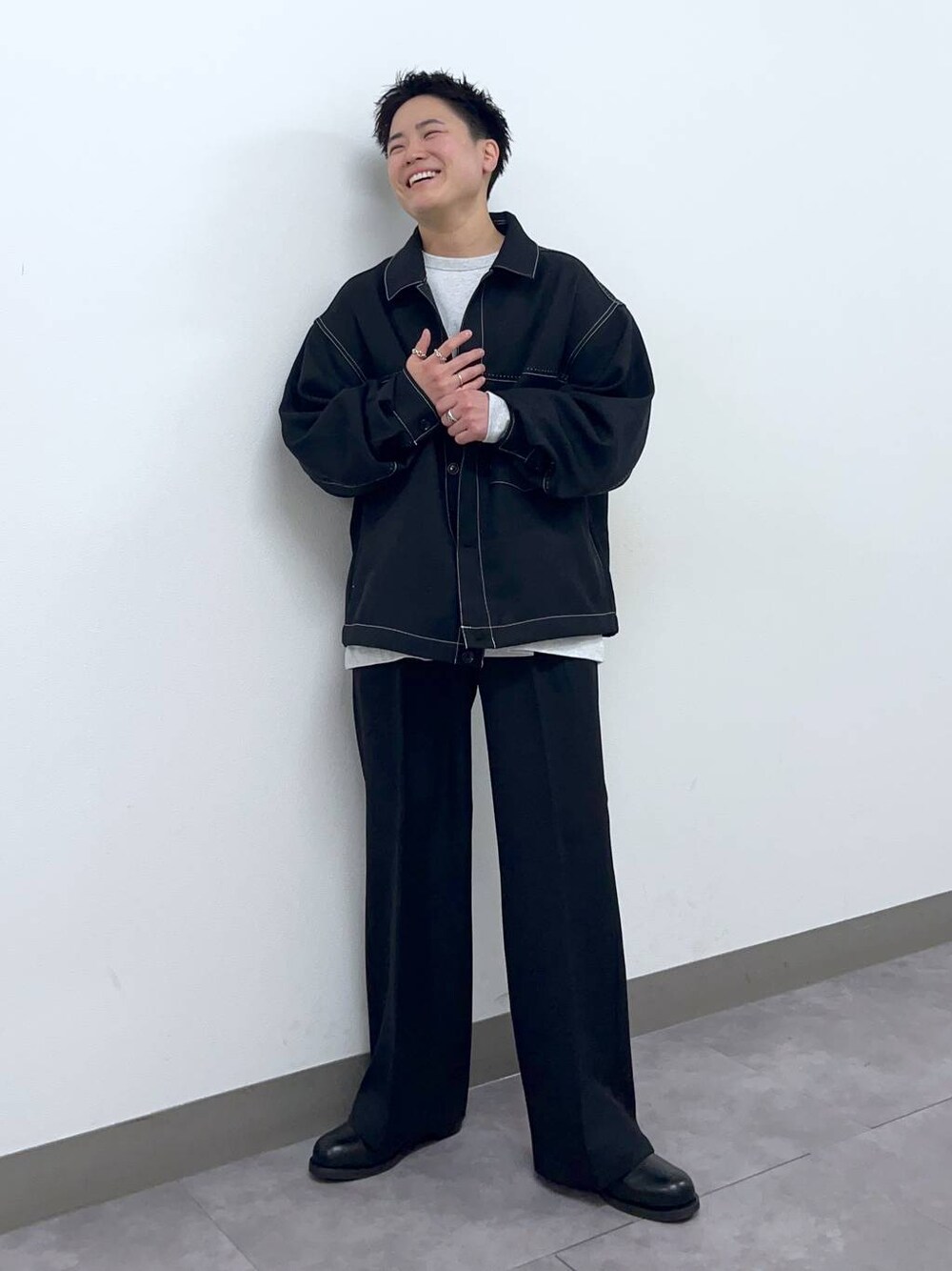 「リラックス、春夏コーデ、低身長、個性派、ラフ、デート/ロマンティック、差し色コーデ、高見え、ベーシック/シンプル、オーバーサイズ、ワイドパンツ、ロンT、Tシャツ、シャツ、キャップ」｜「RAGEBLUEの【Healthknit/ヘルスニット】シンカー無地3Pソックス（ソックス/靴下、その他）」を使った、shuさん（メンズ・159cm）の春コーディネートの1枚目の写真
