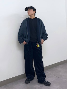 「アイテム（パーカー）」を使った、shuさん（メンズ・159cm）の秋コーディネート