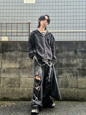 「アイテム（ブローチ/コサージュ）」を使った、kireiraさん（メンズ・167cm）の秋コーディネート